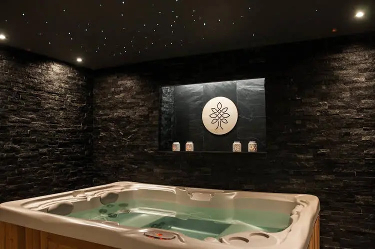 Ski Hotel
