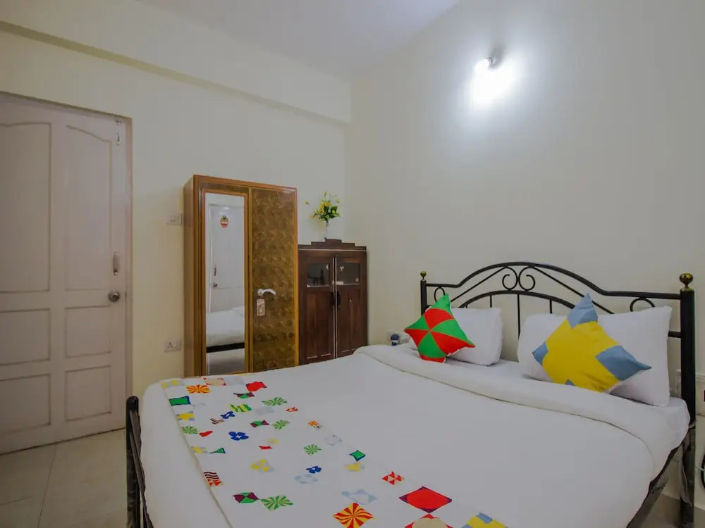 OYO 14168 Home Pleasing 1 BHK Baga