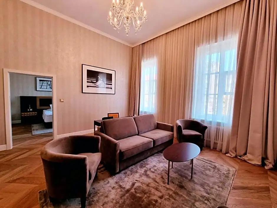 Incanto Old Town Boutique previous Tiffi Old Town Hotel