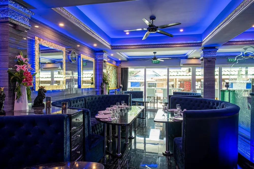 The Globe Hotel Bar and Restaurant