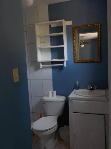 Roatan Backpackers Hostel