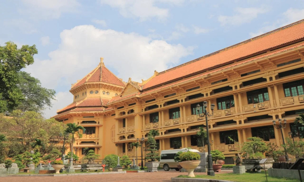 Aulac Hanoi Hotel