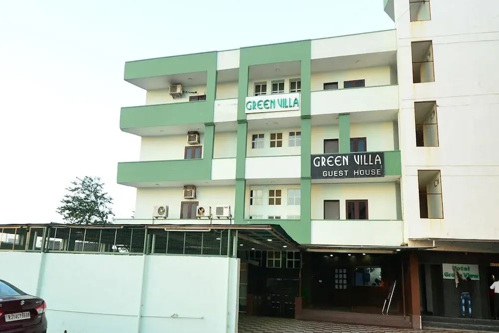 OYO 26175 Hotel Green Villa Guest House