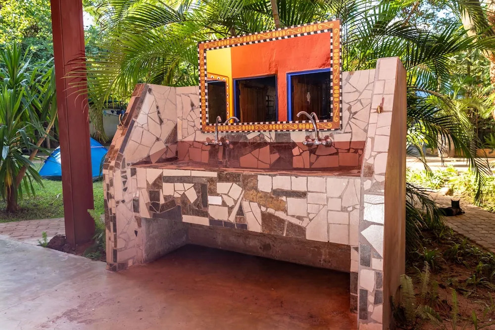 Livingstone Backpackers