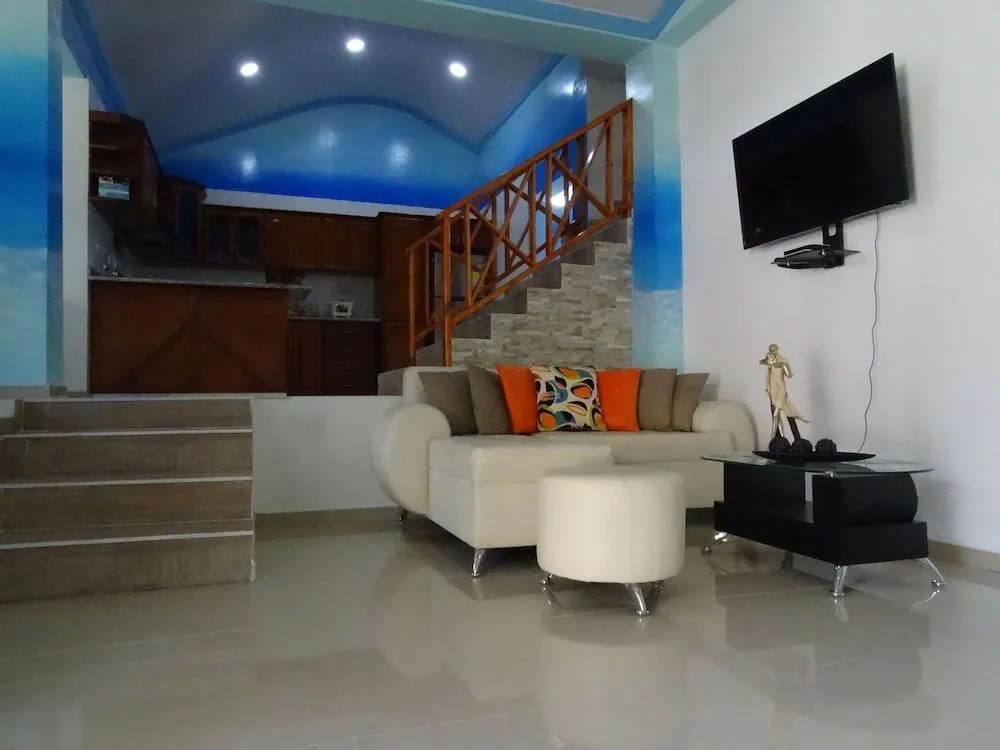 Faych House