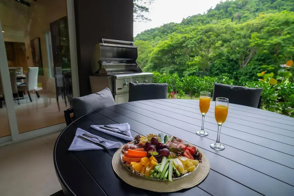- Casa Cenizaro Six Bedroom Private Pool Family