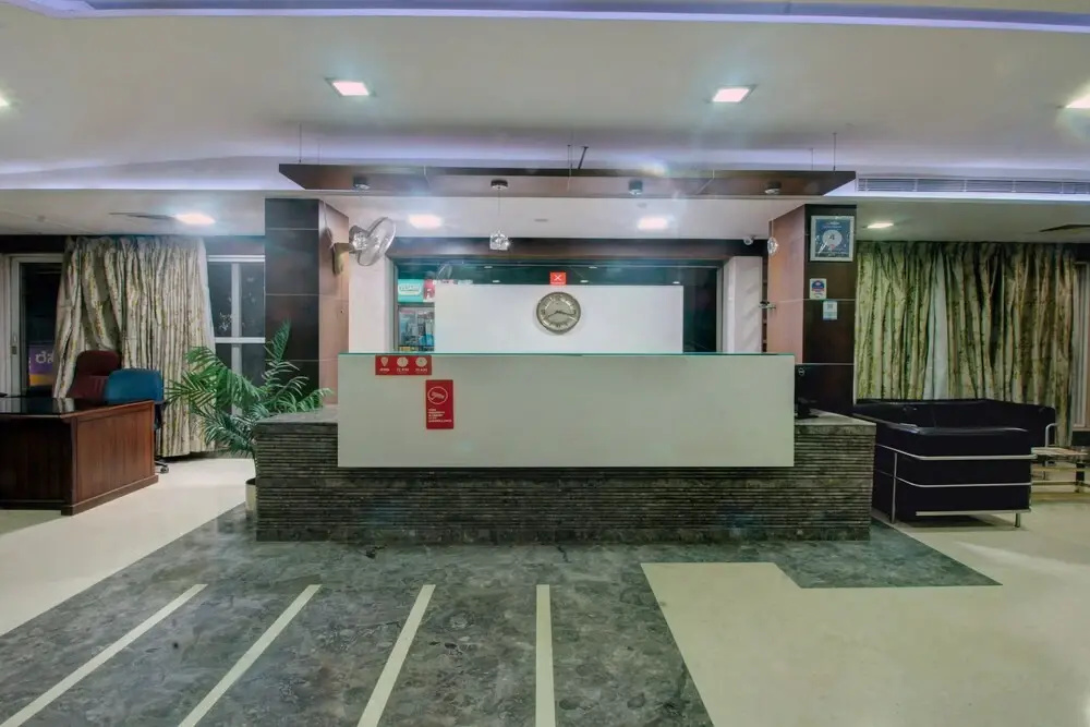 OYO 29625 Suvarna Regency