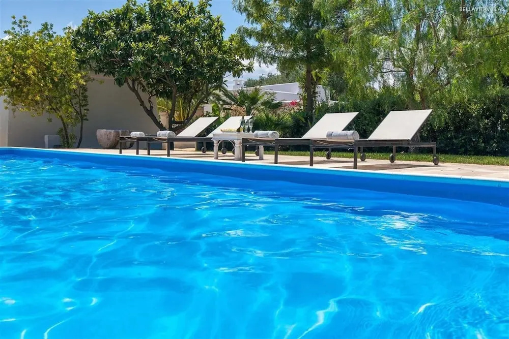 294 Villa in Campagna con Piscina a San Vito dei Normanni