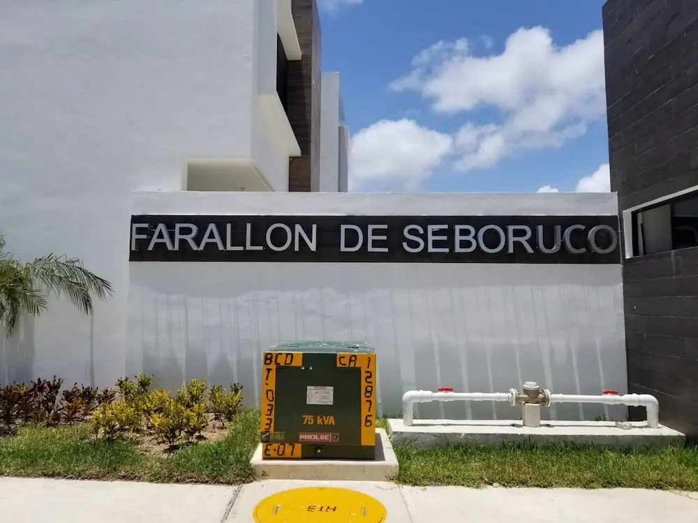 Bella Casa Nueva en Playa del Carmen
