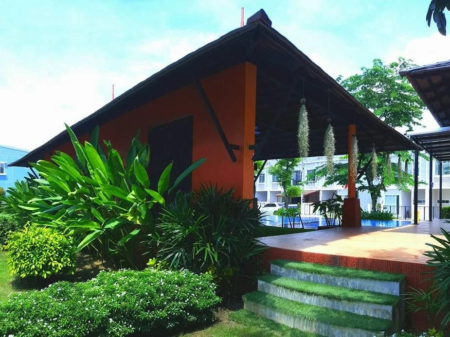 The Laguna Rest