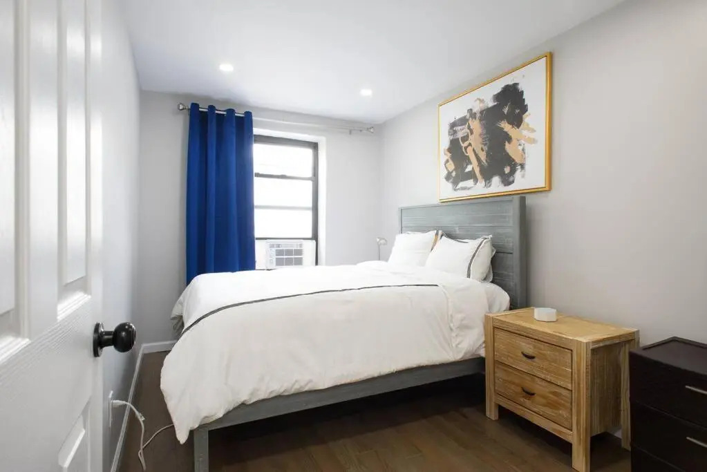 350-2a Prime Gramercy Newly Renovated 1BR Sleeps 4