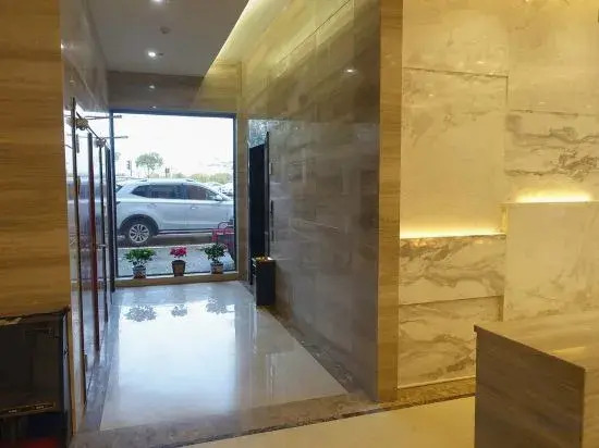 Via Business Hotel (Bengbu High Speed Railway Station)