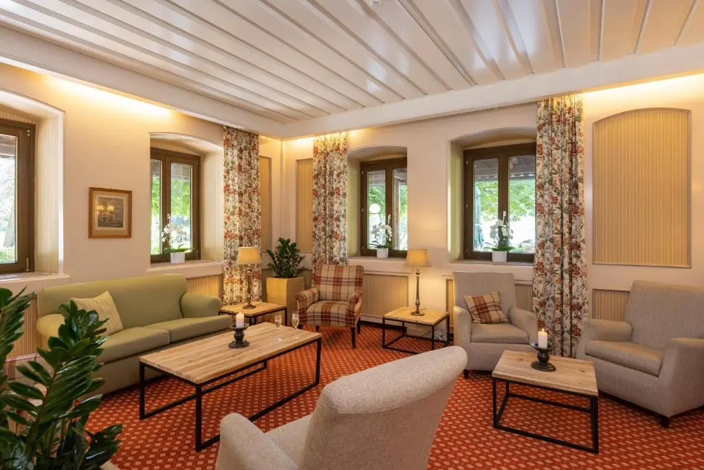 Inselhotel Faakersee