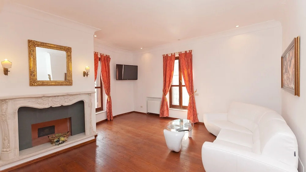 Rental in Rome Deluxe Penthouse