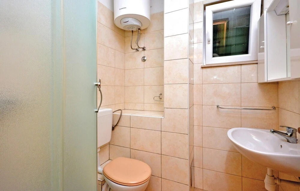 Nice Home in Gornje Selo With 3 Bedrooms, Wifi and Outdoor Swimming Pool