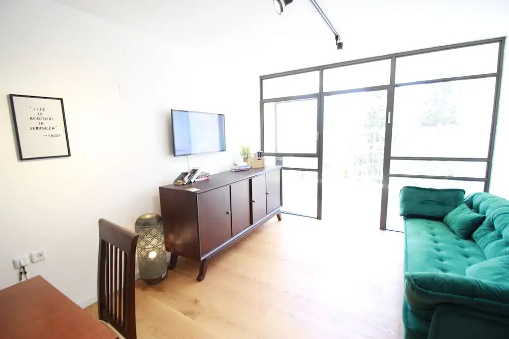 Specious 2Br Apt By German Colony