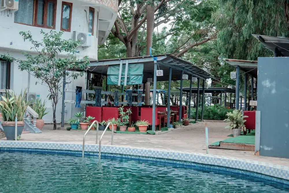 Serene Annex Hotel and Apartment