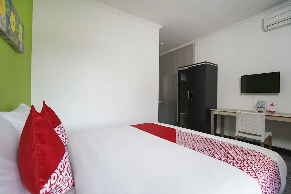 I Love Grass by OYO Rooms