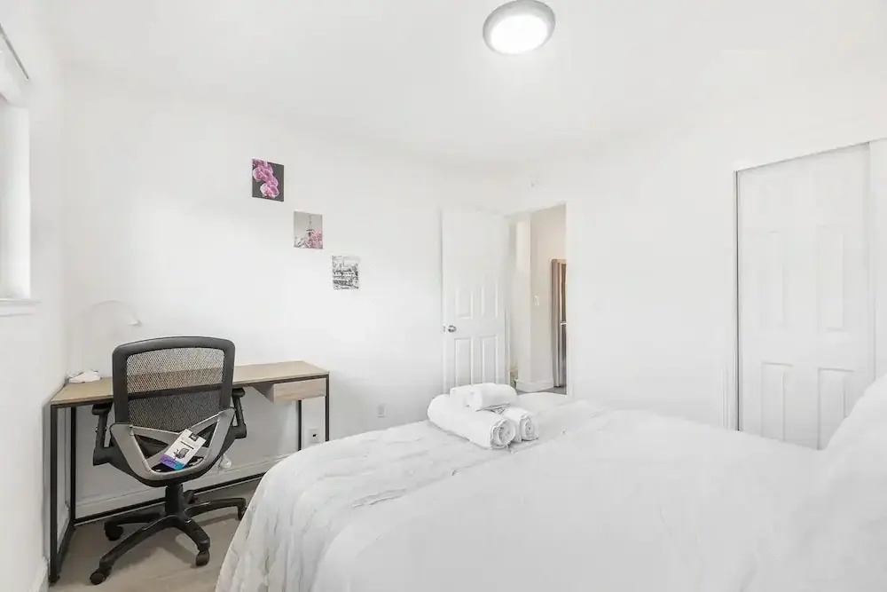 2BR APT with Brand new super quite AC, Washer, Dryer, Free EV Station, Free Parking in Cupertino