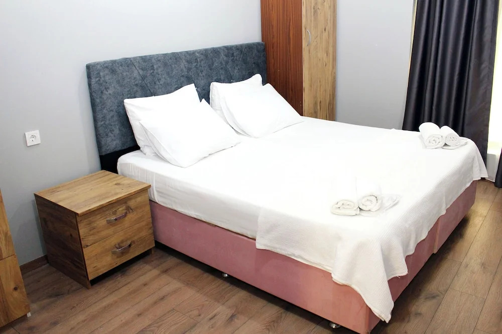 Big Life Hotel
