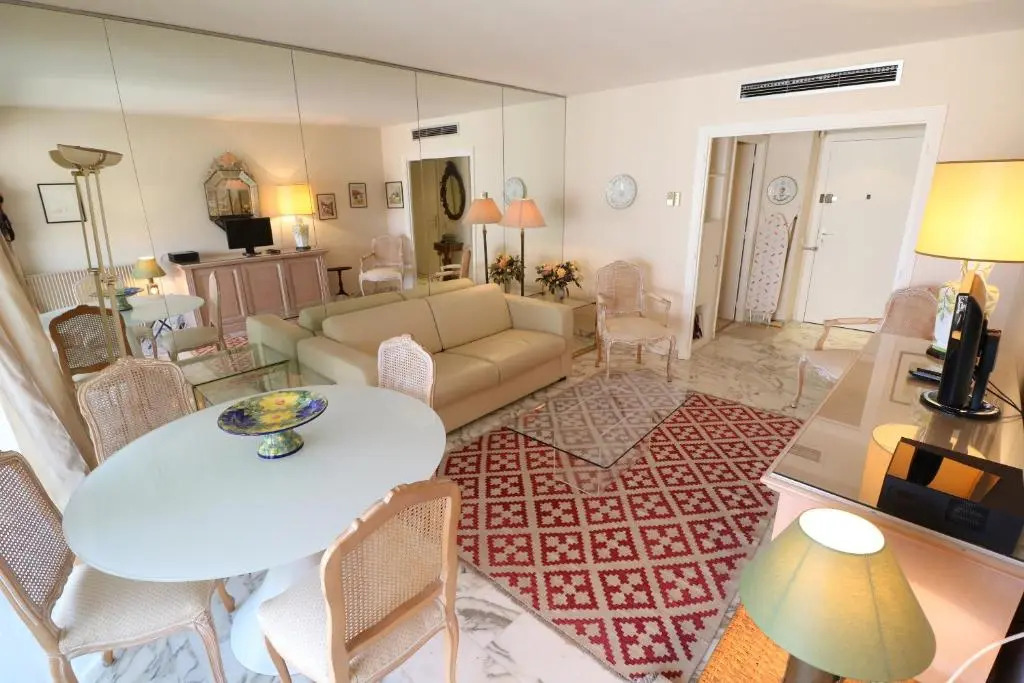 Luxury 1 Bedroom Jardins Croisette 265