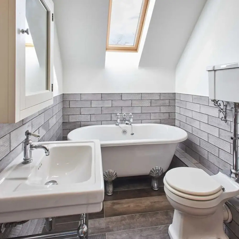 Host Stay The Coach House