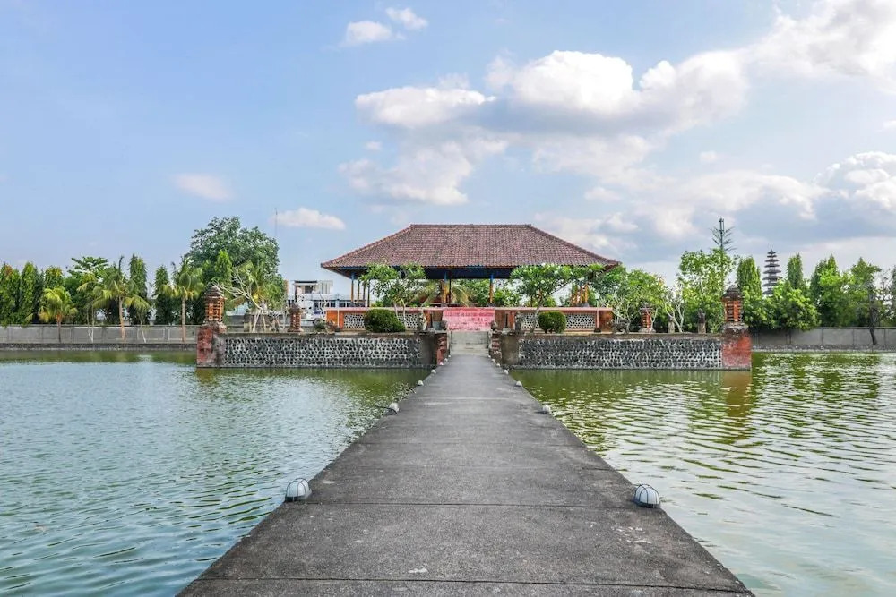 SPOT ON 1784 TNC Residence Syariah
