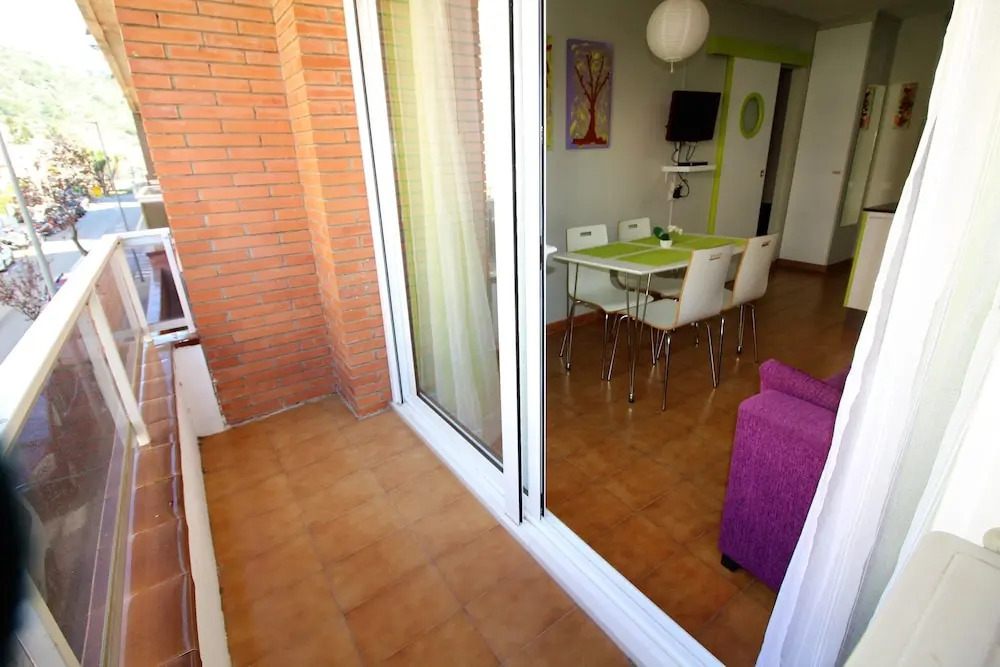 Estudio 1034 - Montserrat 1-G