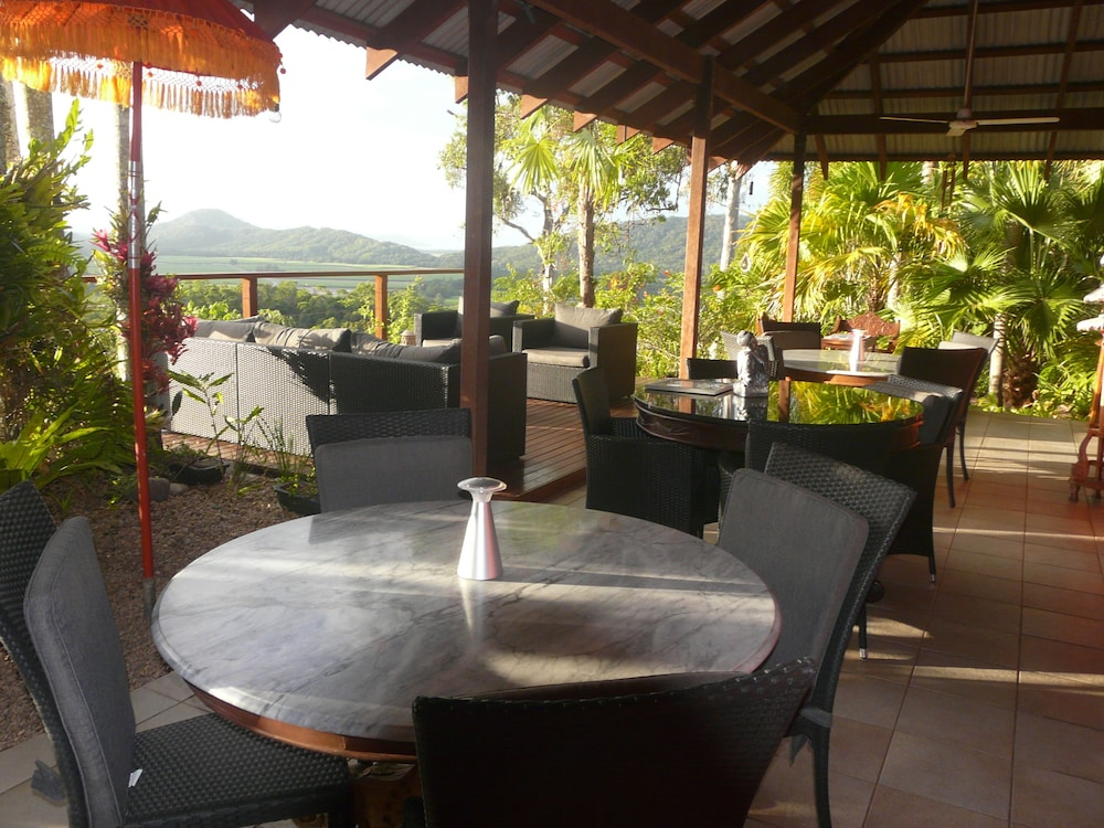 Mai Tai Resort
