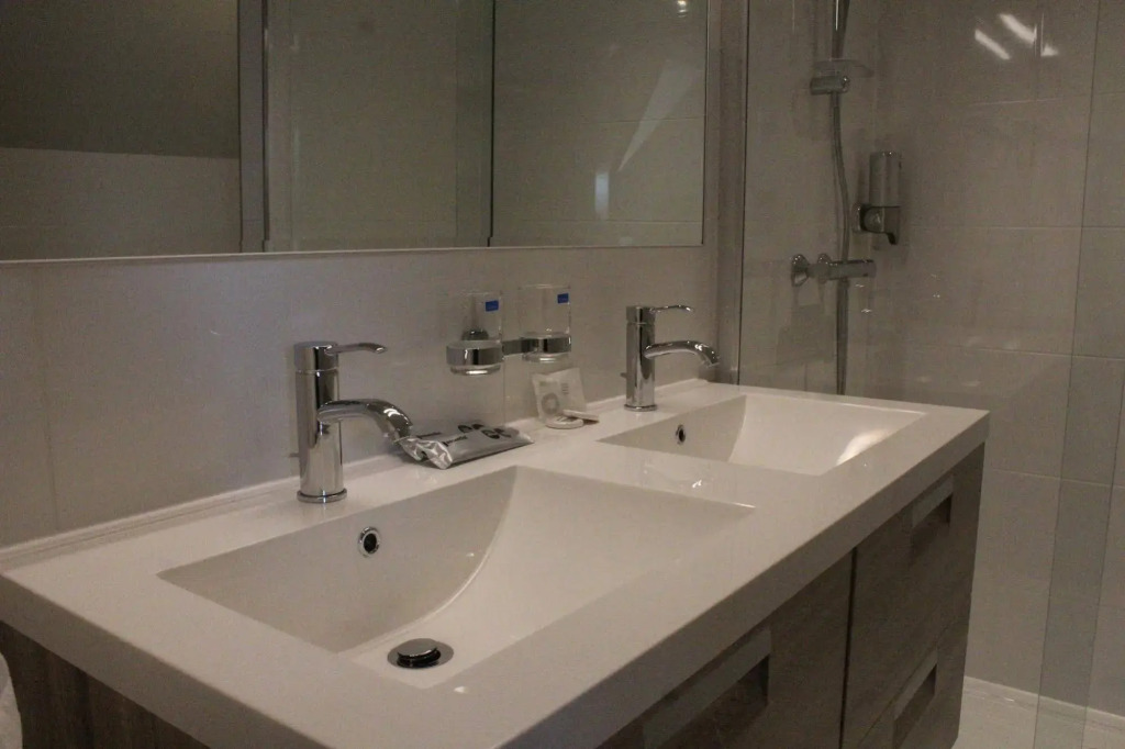 In de Witte Dame Hotel Bar Kitchen Apartments