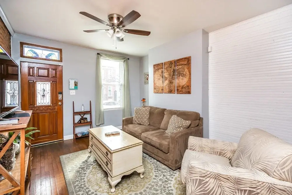 Charming Home Near Harbor&stadiums W/2carparking