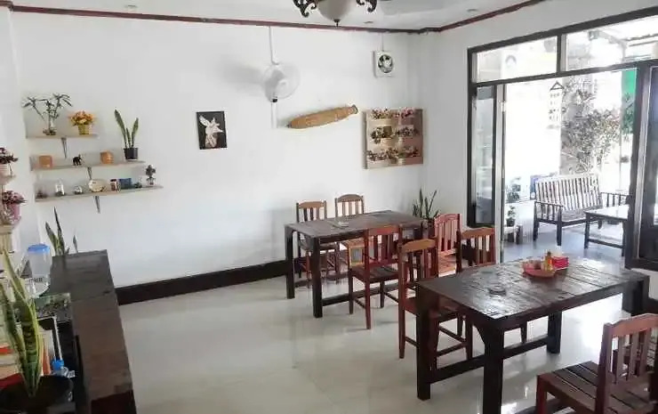 Vang Vieng Camellia Hotel