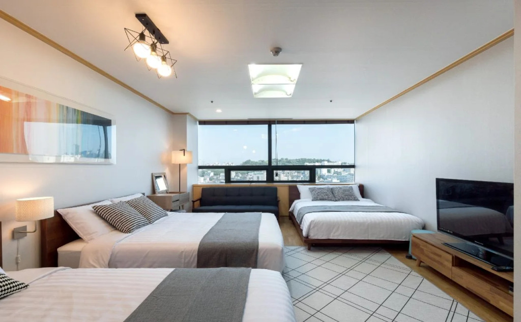 Willow House Hongdae
