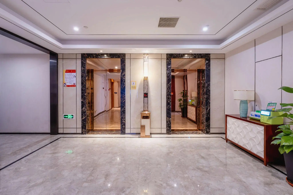 Yeste Hotel (Longhai Flagship)