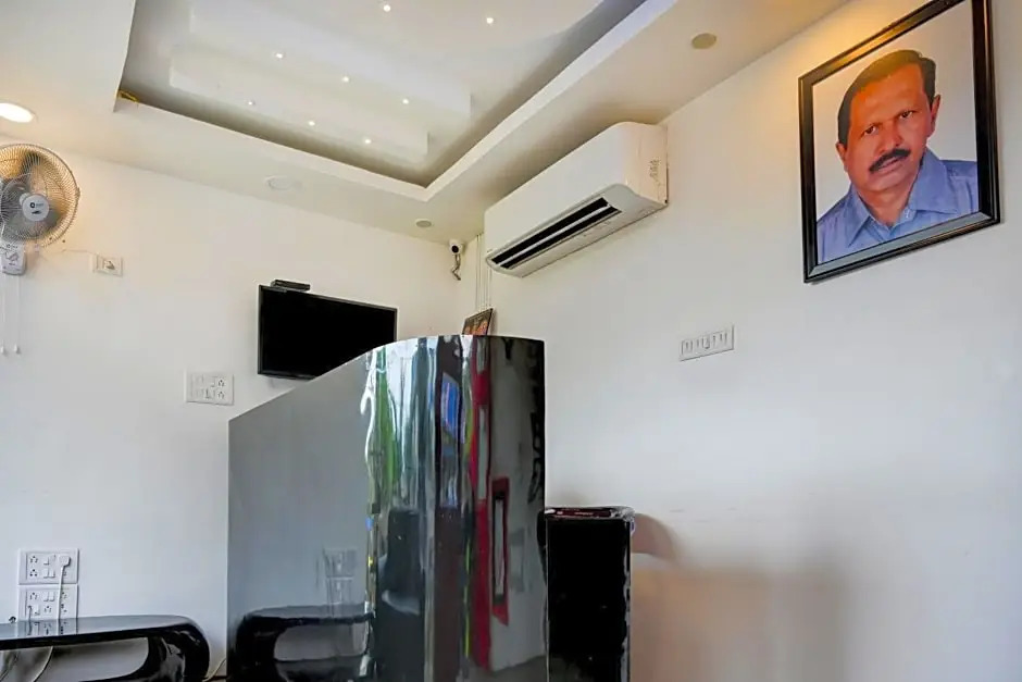OYO townhouse 412 Aditya International