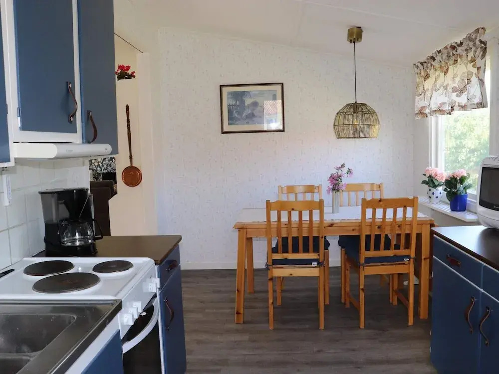 5 person holiday home in TRÄSLÖVSLÄGE-By Traum