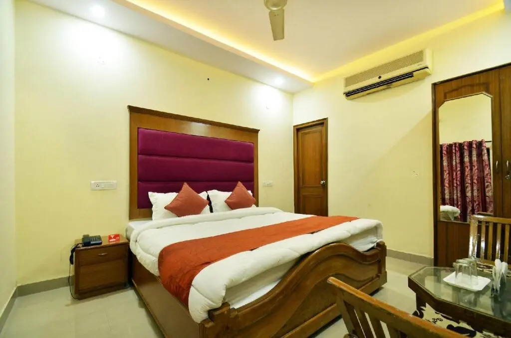 Grand Park By OYO Rooms