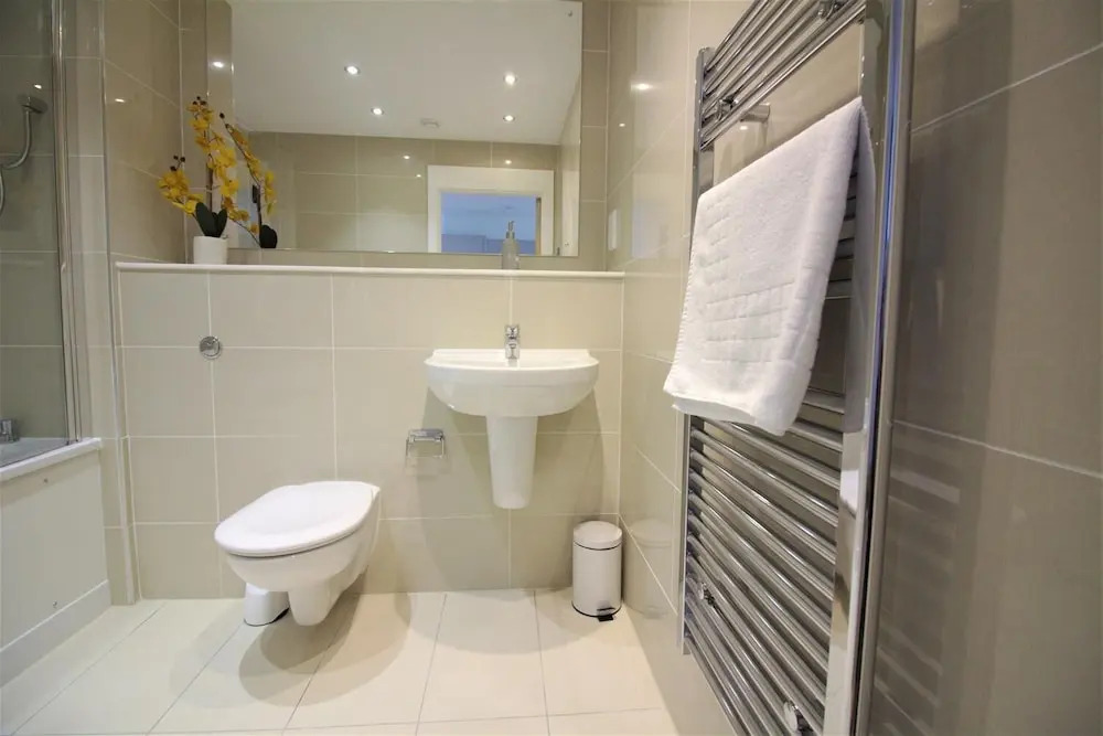 Braybrooke Apartments