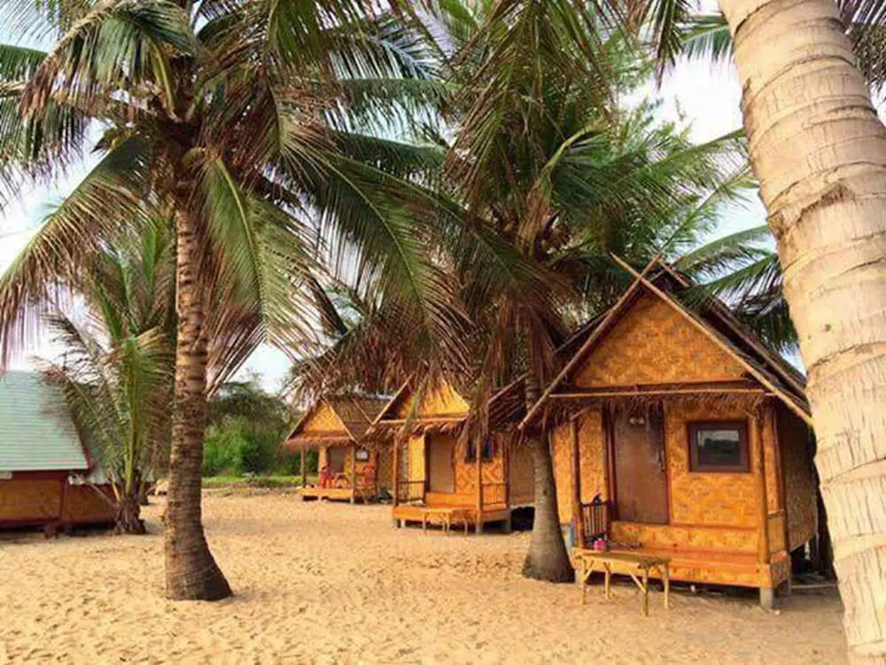 Talumpuk Seafood & Resort