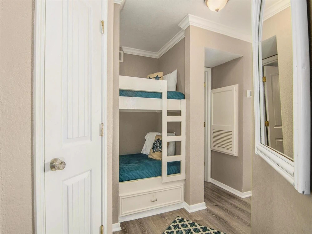 Seascape 2319 Hotel Room