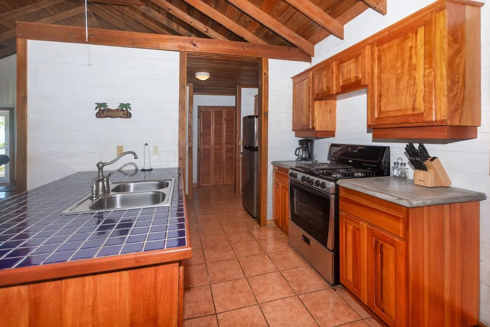 Top Ridge Views 2 Bedroom Home