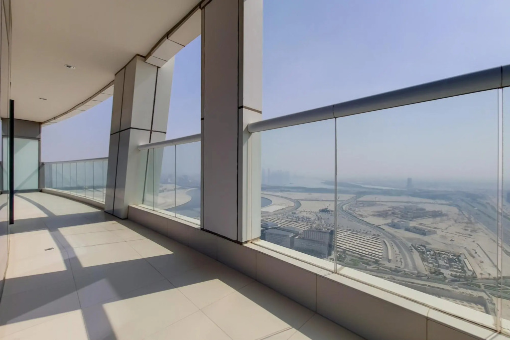 Business Bay - Damac Towers Paramount D 5202