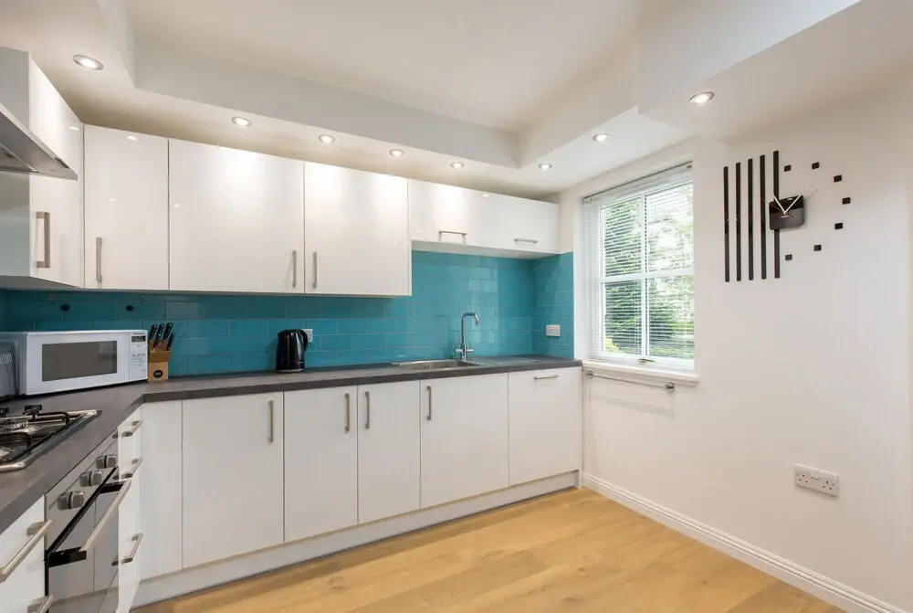 415 Huntingdon Place Apartment
