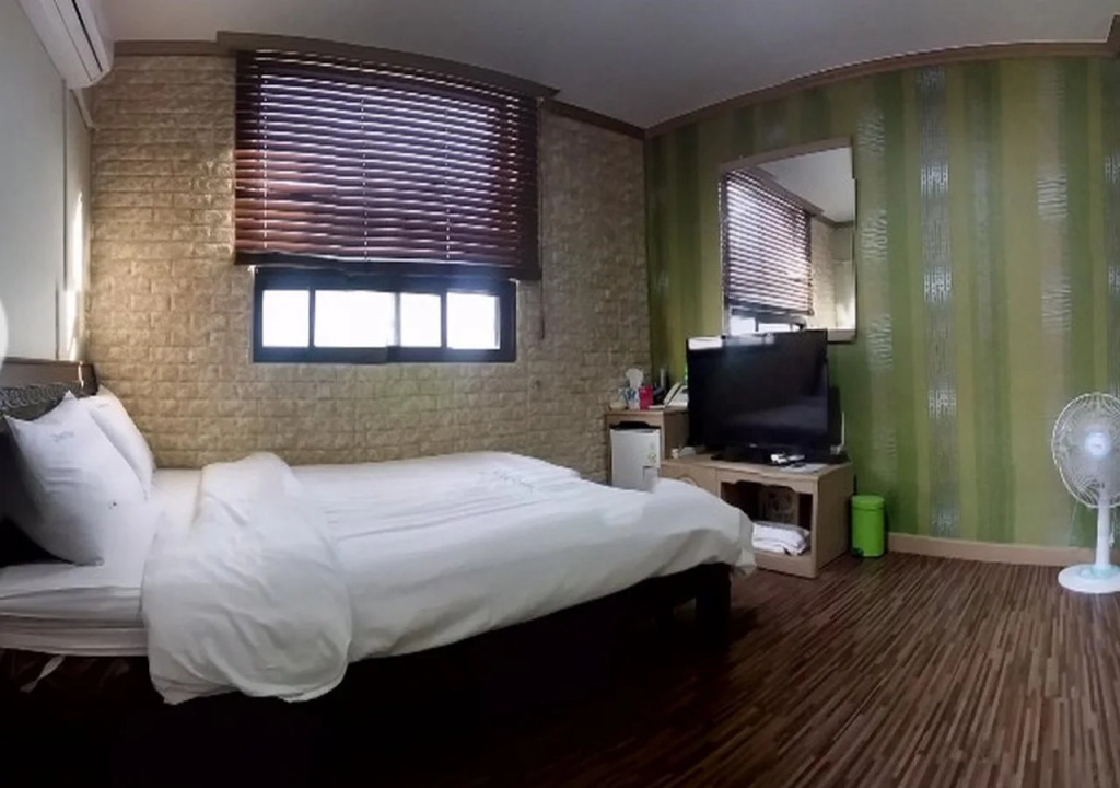 Queen Motel Andong