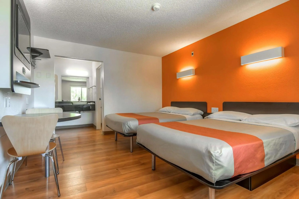 Motel 6-San Diego, CA - North