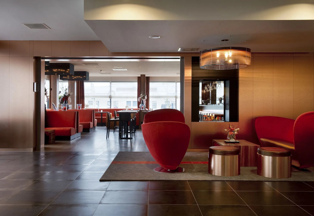 Holiday Inn Eindhoven Centre by IHG