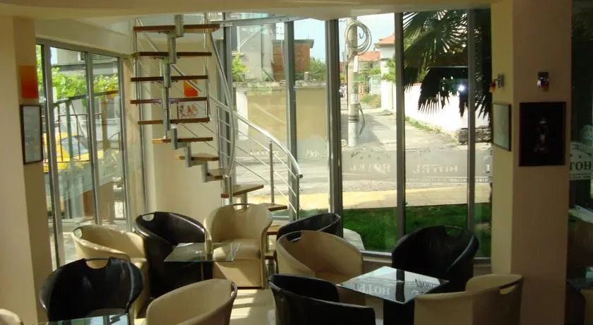 Hotel Magic Palm