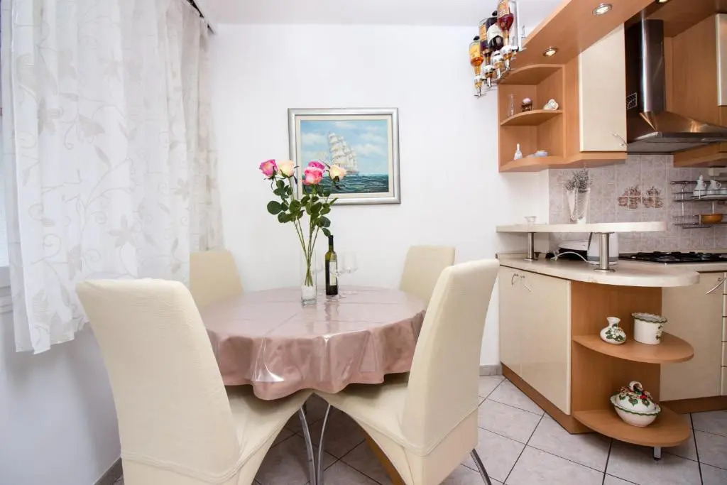 Apartment Luce