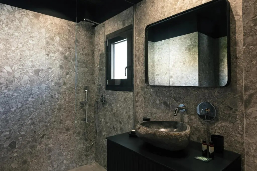 Chapter 02 Gallery Suites