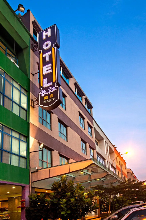 YANGTZE HOTEL 长江酒店